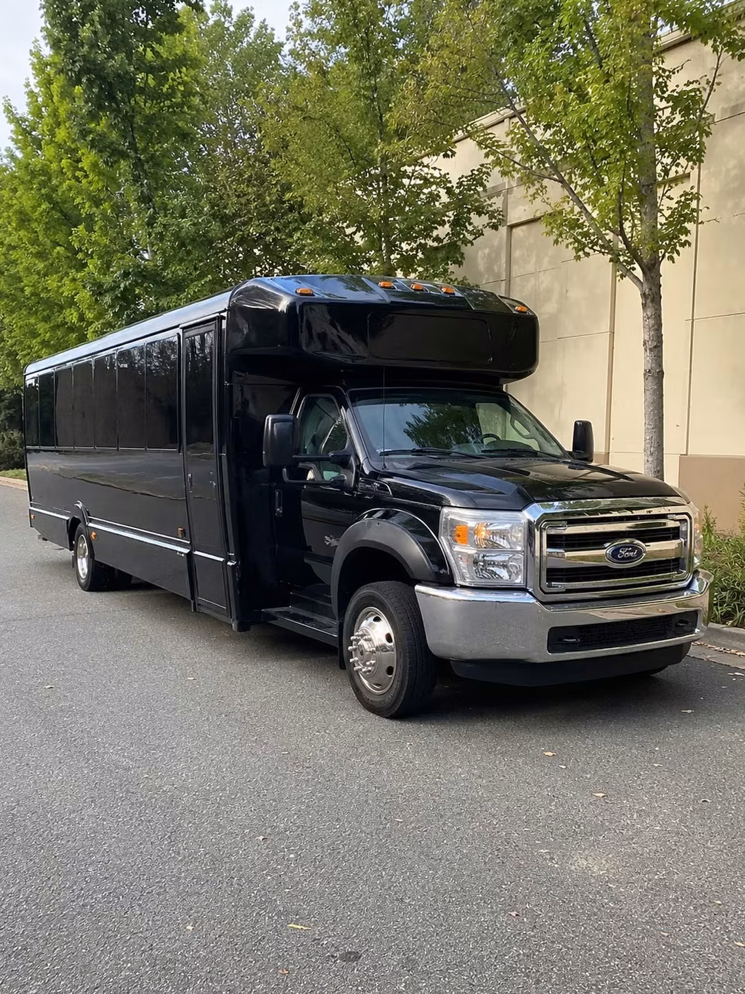browse party buses and minibuses for smaller venues and club shows in st charles