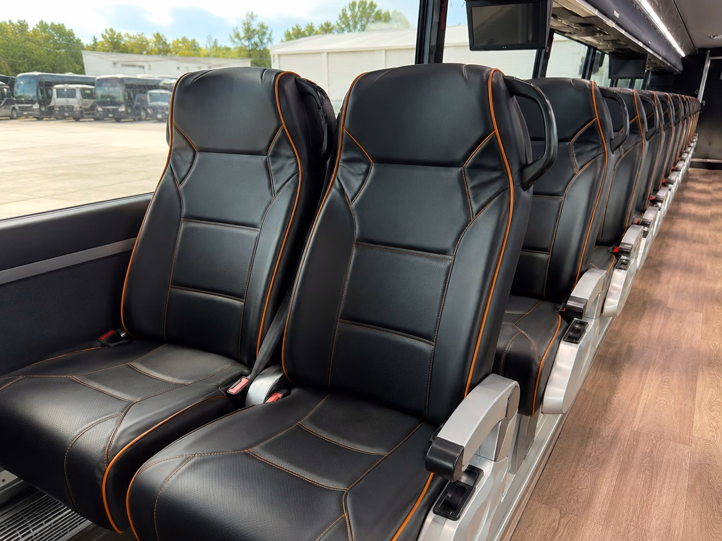 let stcharlescharterbuscompany com handle the logistics for st charles after prom shuttles