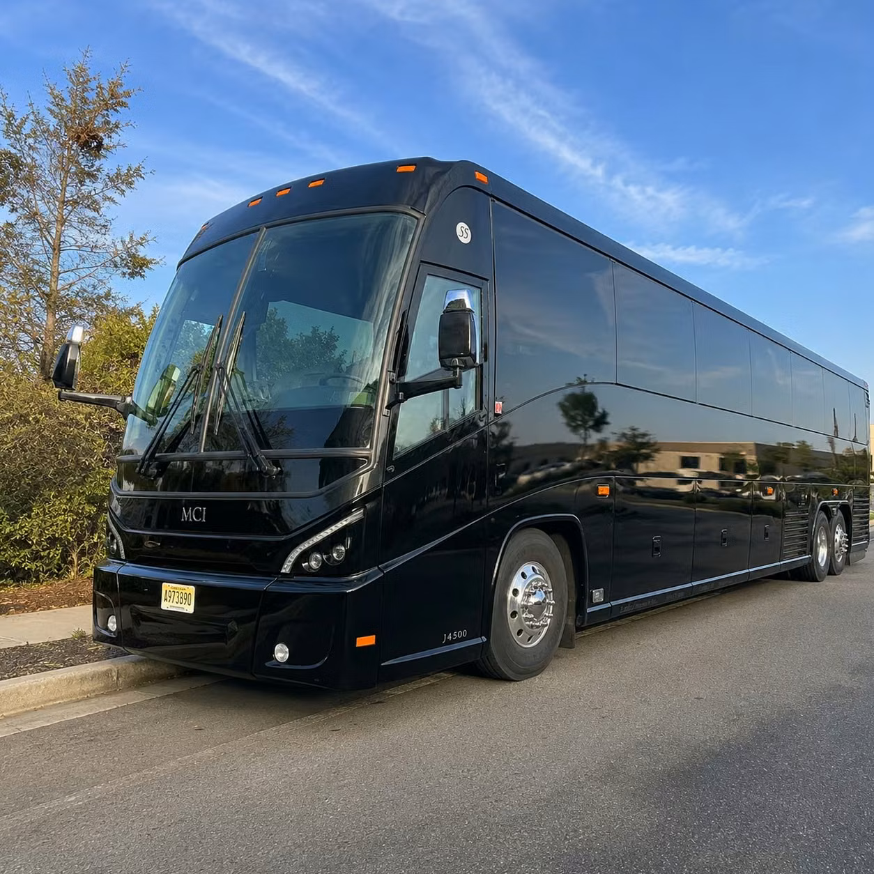 long distance and overnight field trip charter buses from st charles missouri